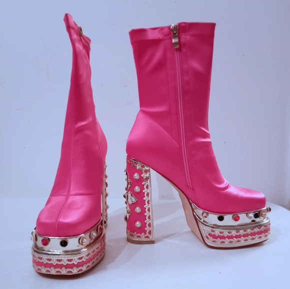 NIB๐FREE GIFT INCLUDED๐NWT Bootie Platform High Heels Gemstones Embell - Picture 4 of 6